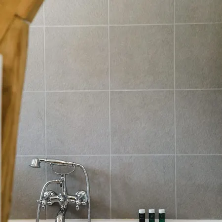 La Chaumiere - Tennis & Swimming Pool -